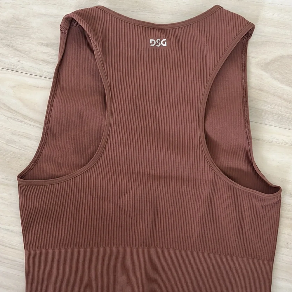 DSG Ribbed Top - Picture 2 of 3